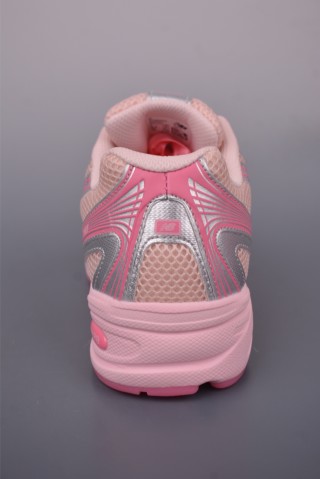 New Balance U740 view 4