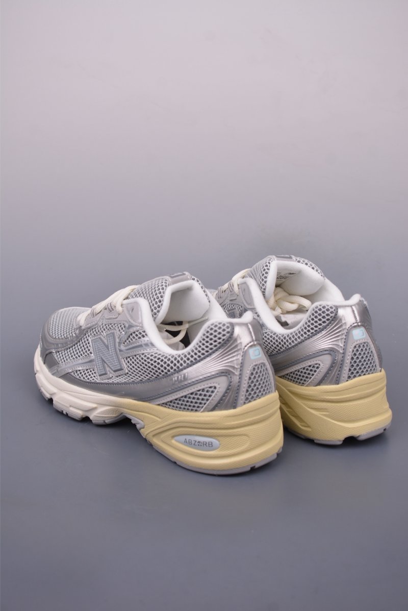New Balance 740 view