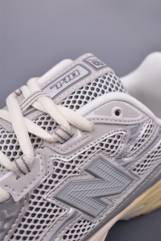 New Balance 740 view 7