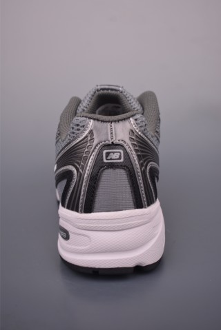 New Balance 740 view 4