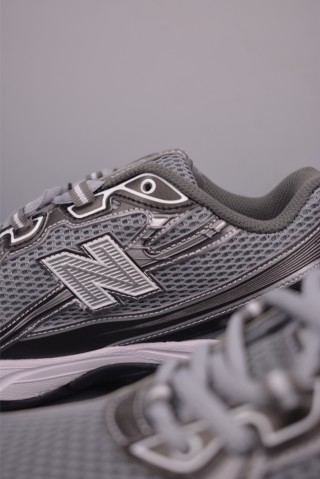 New Balance 740 view 8