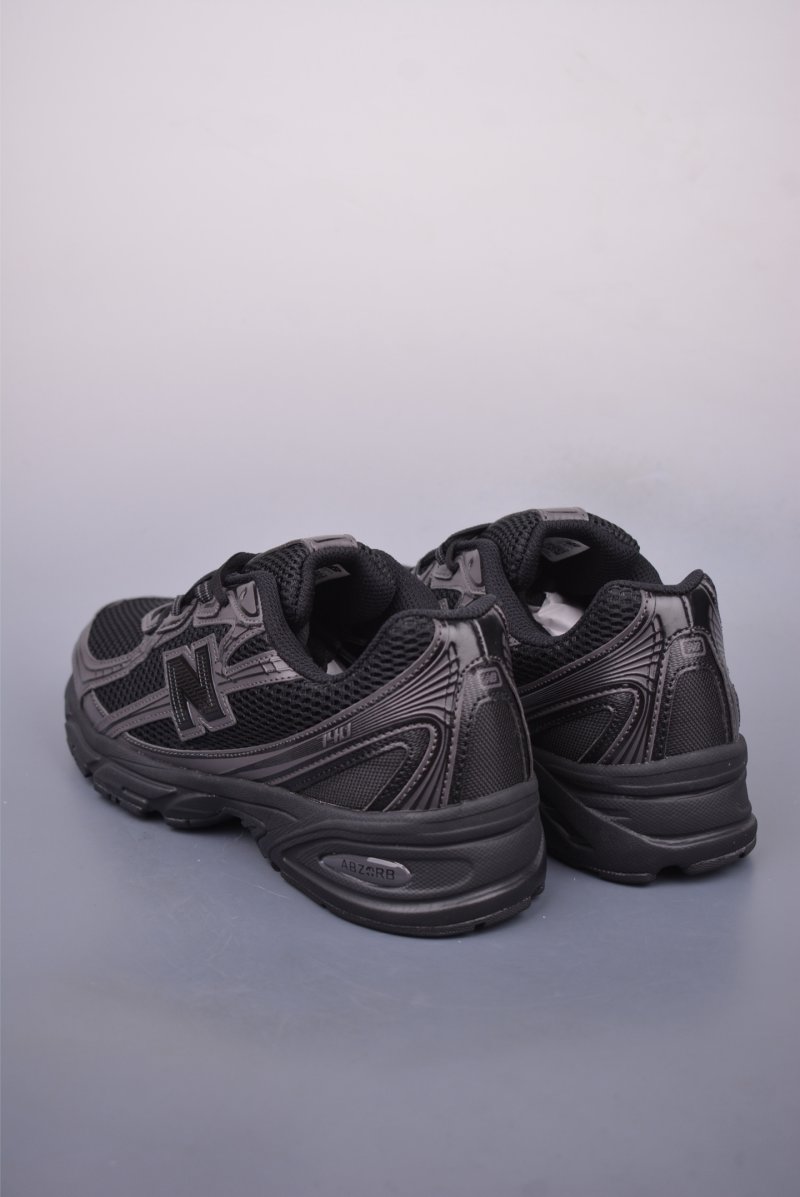 New Balance 740 view