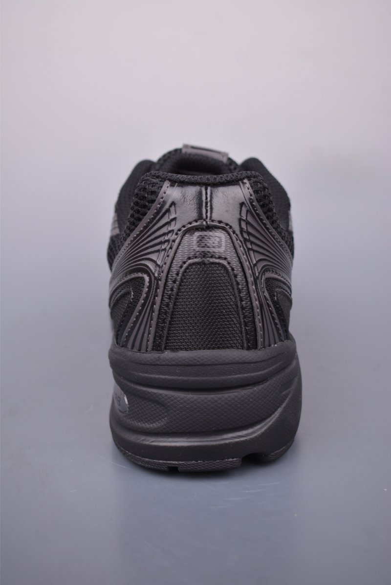 New Balance 740 view