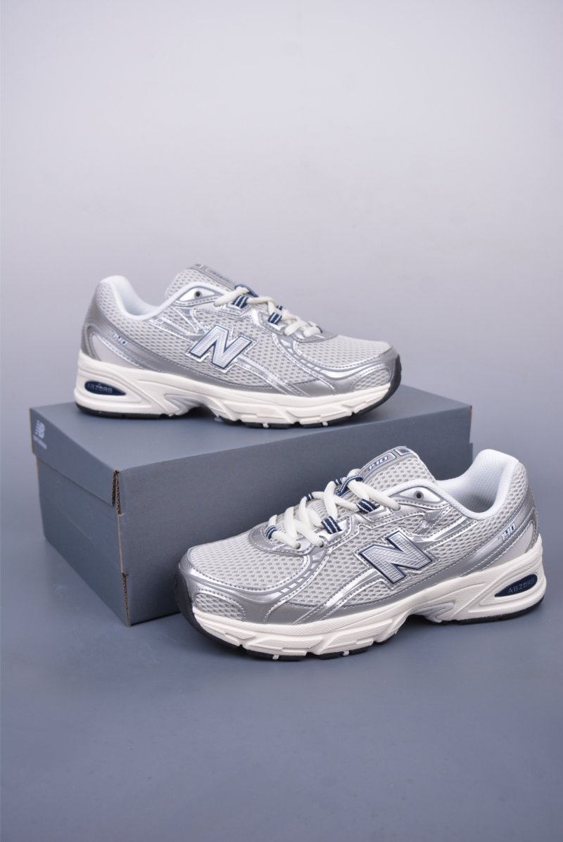 New Balance 740 view