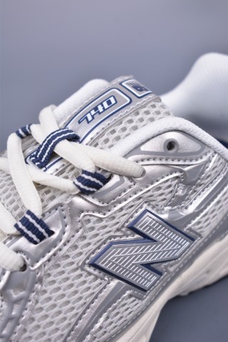 New Balance 740 view 7