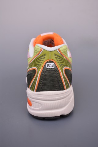 New Balance 740 view 4