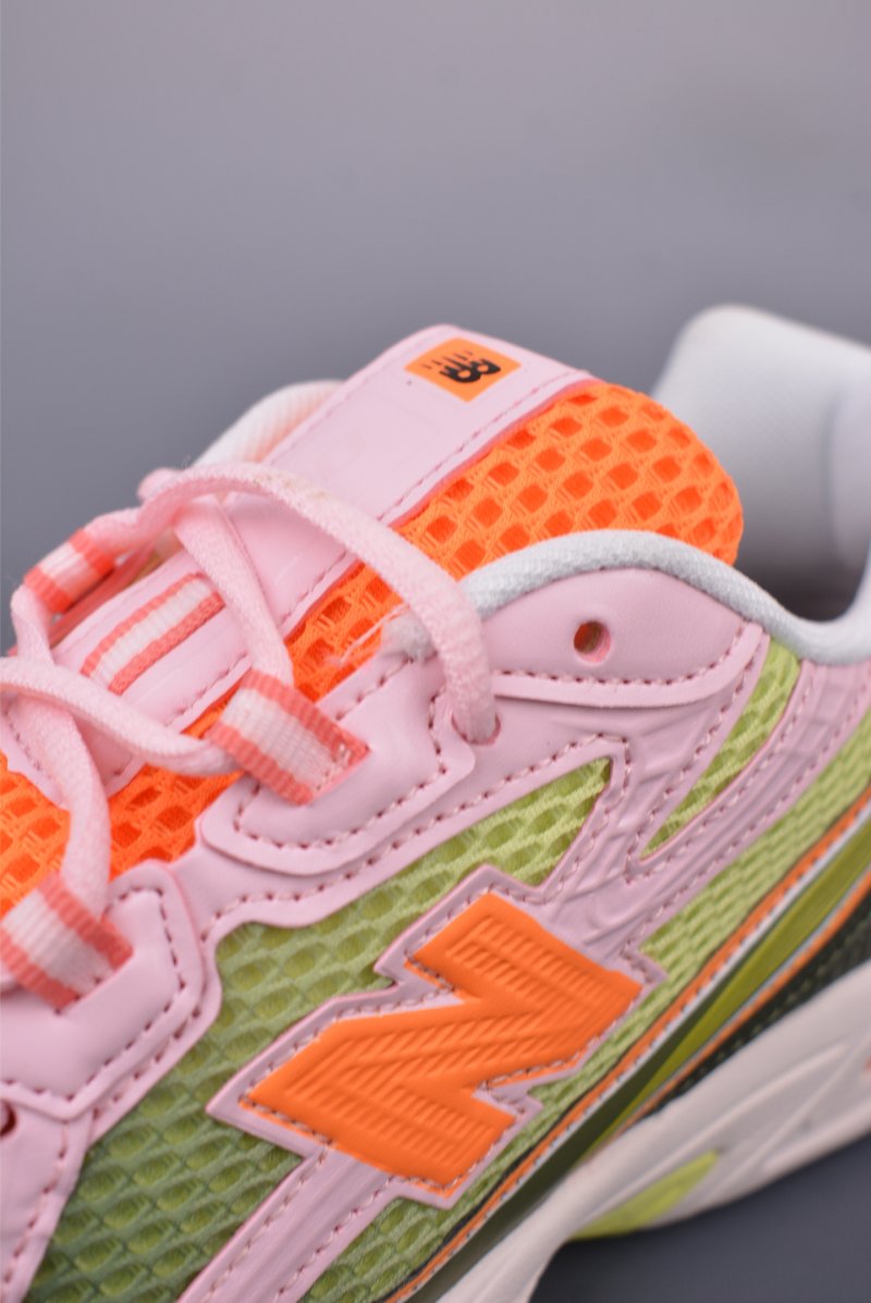 New Balance 740 view
