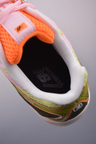 New Balance 740 view 9