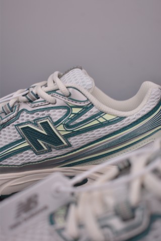 New Balance 740 view 8