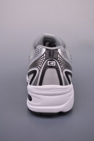 New Balance 740 view 4
