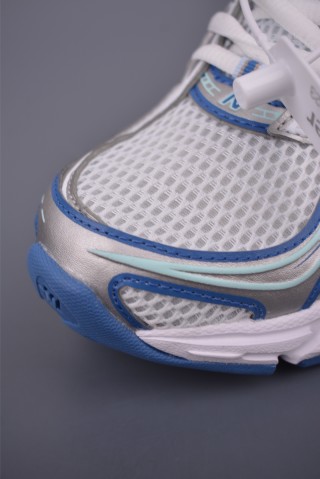 New Balance 740 view 6