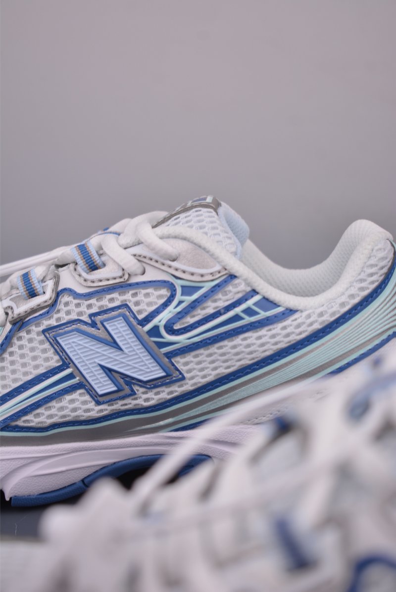 New Balance 740 view