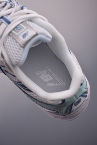 New Balance 740 view 9