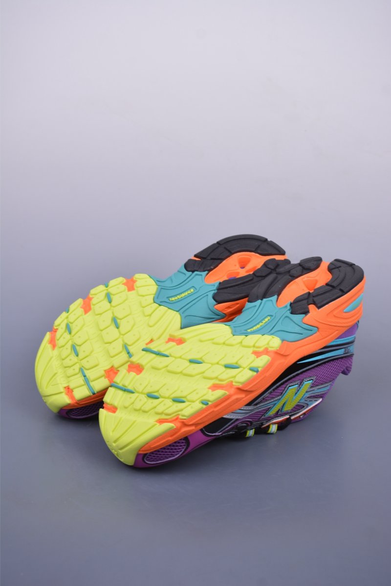 New Balance 740 view