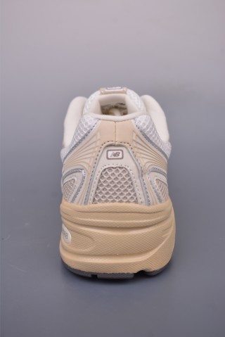 New Balance 740 view 4