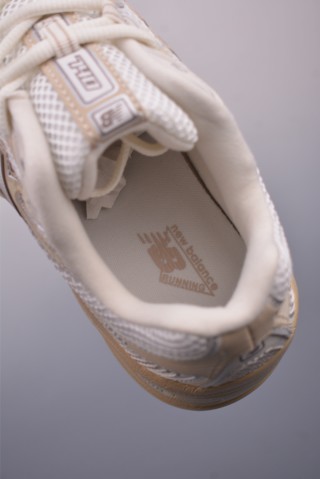 New Balance 740 view 9