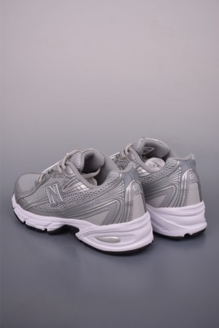 New Balance 740 view 2