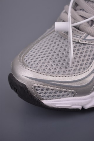 New Balance 740 view 6