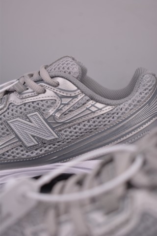 New Balance 740 view 8