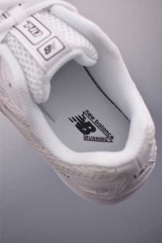 New Balance 740 view 9