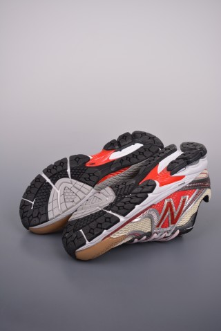 Aime Leon Dore x New Balance 860V2 'Gold / Silver' view 3