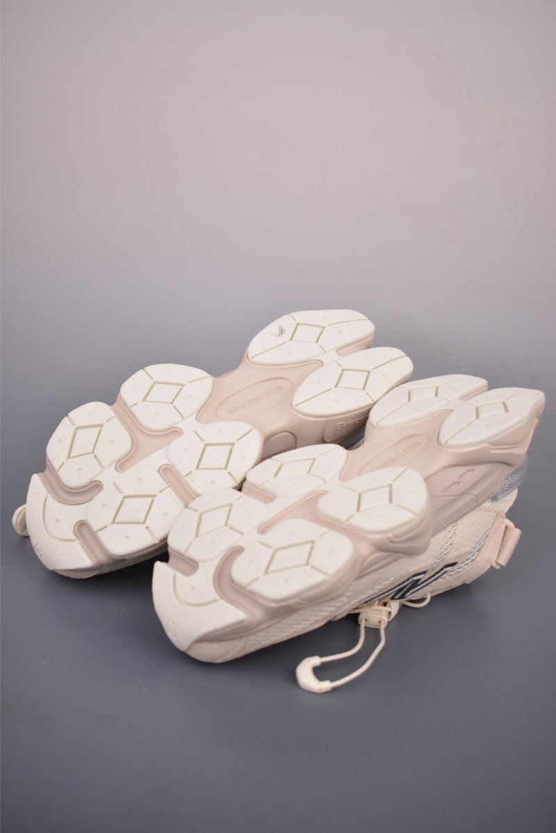 New Balance 9060 view