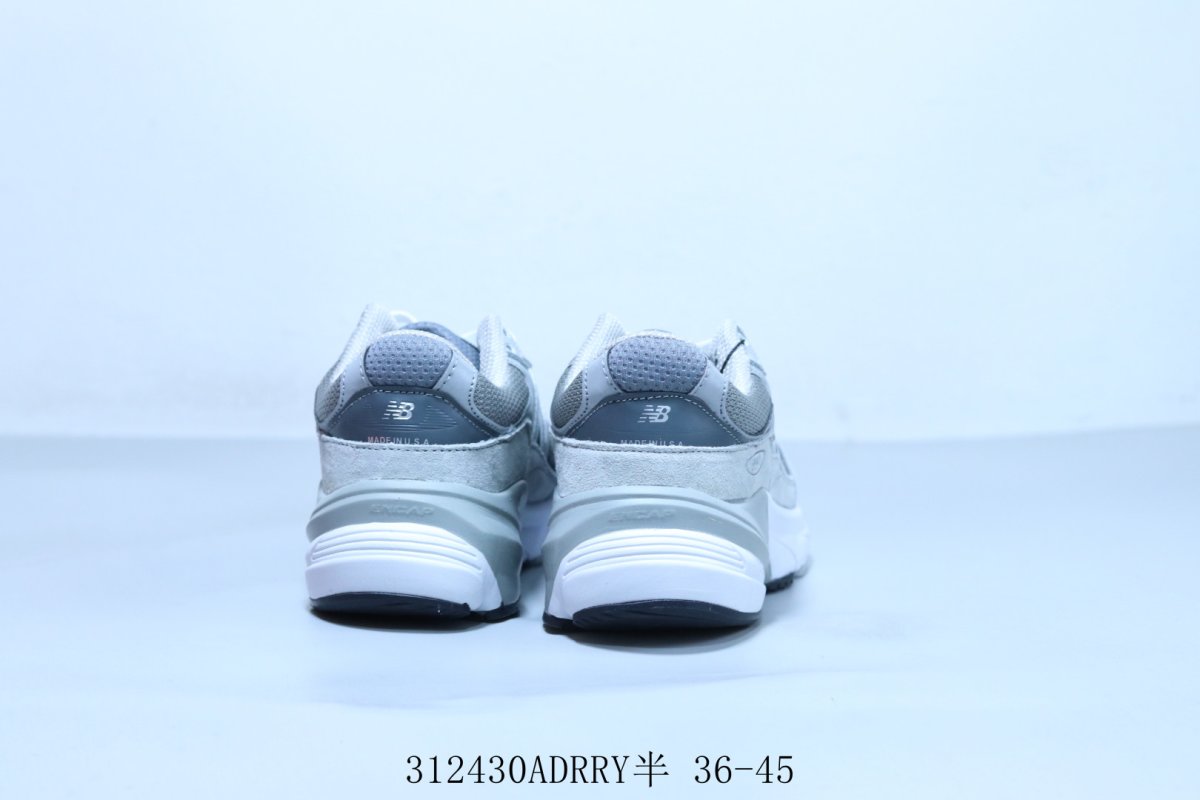 New Balance 990 V3 view