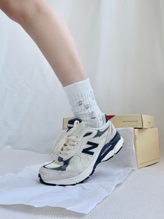 New Balance 990 view 7