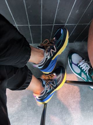 New Balance 990 view 3