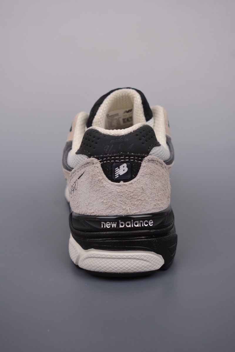 New Balance 990 view
