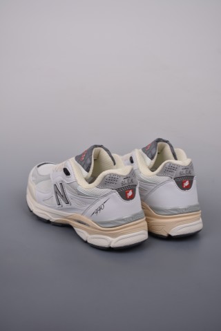 New Balance 990 view 2