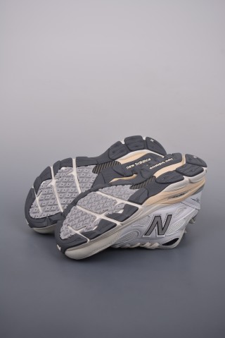 New Balance 990 view 3