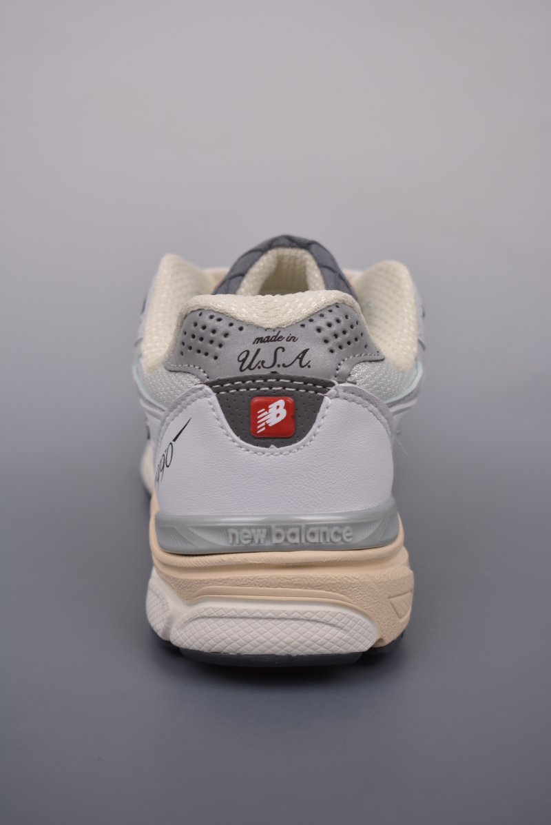 New Balance 990 view