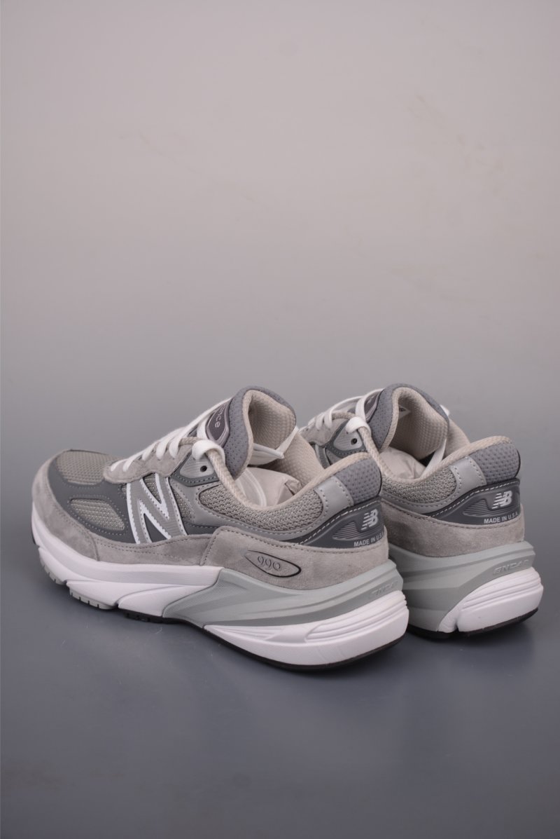 New Balance 990 view