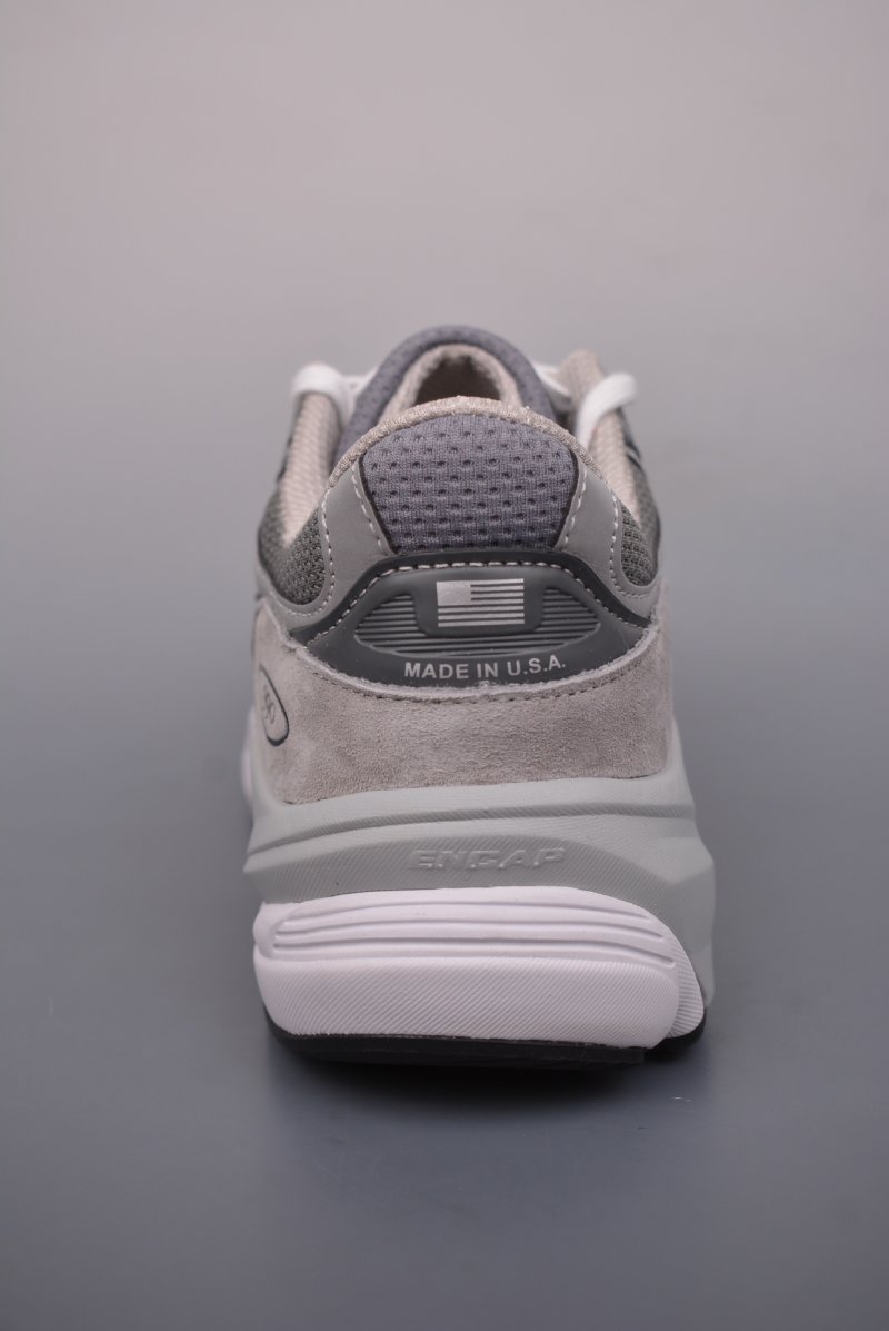New Balance 990 view