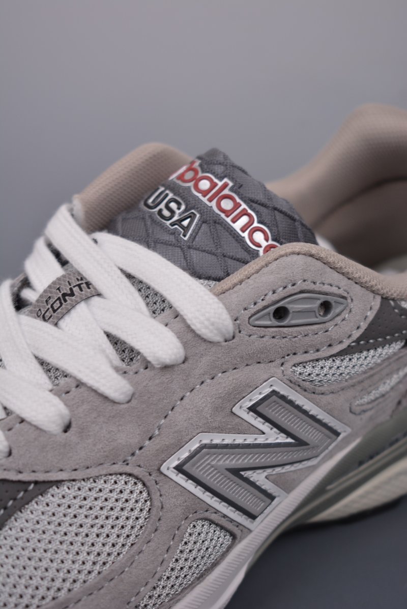 New Balance 990 view