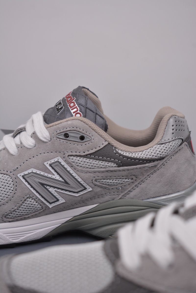 New Balance 990 view
