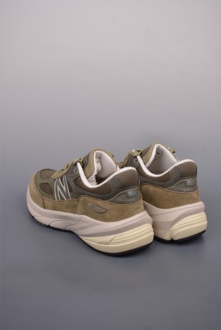 New Balance 990 view 2
