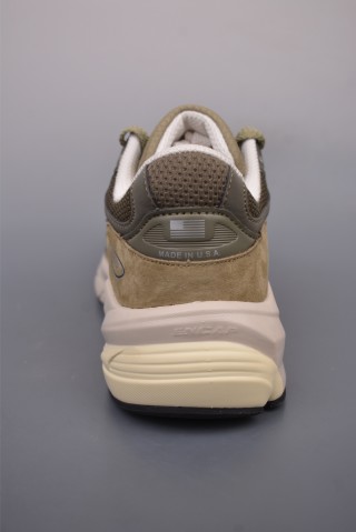 New Balance 990 view 4