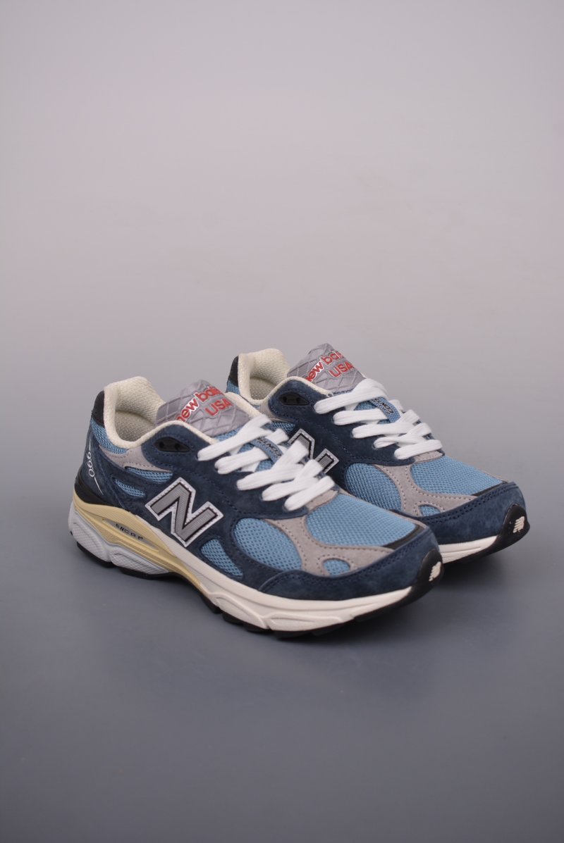 New Balance 990