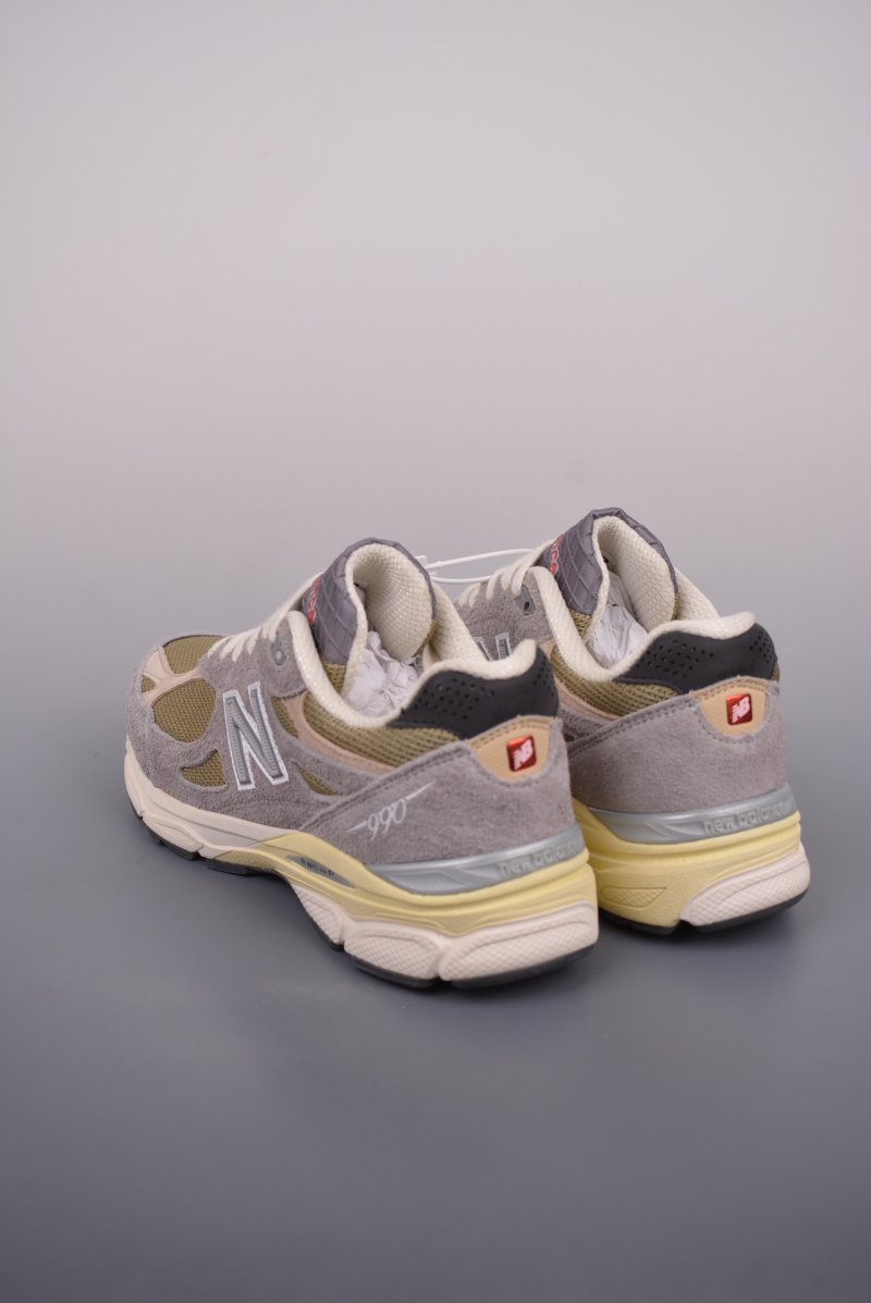 New Balance 990 view