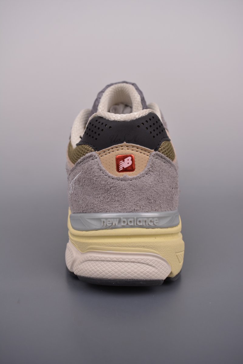 New Balance 990 view