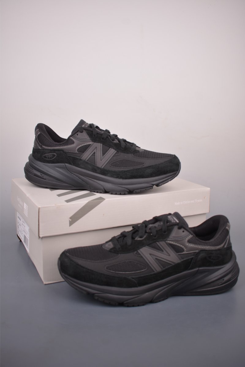 New Balance 990 'Grey' view