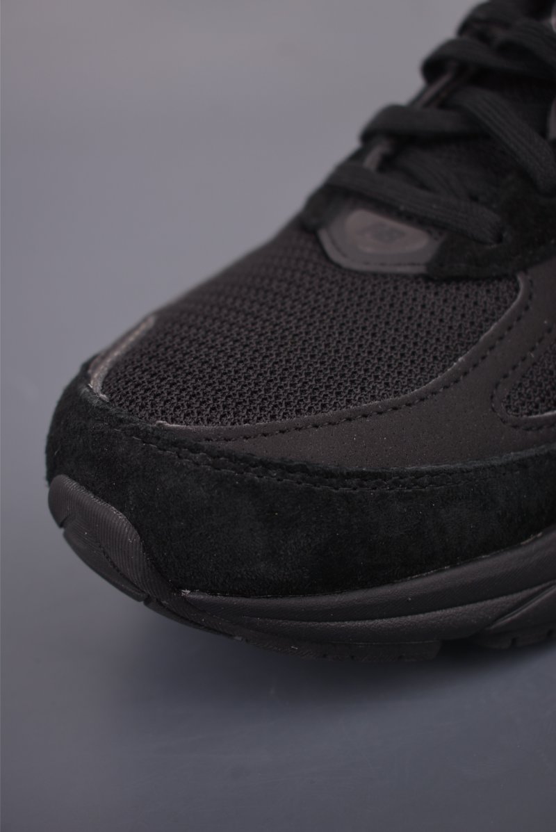New Balance 990 'Grey' view