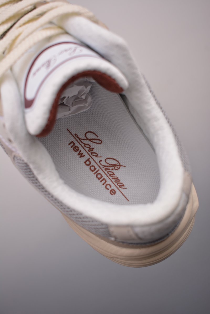 New Balance 990 view