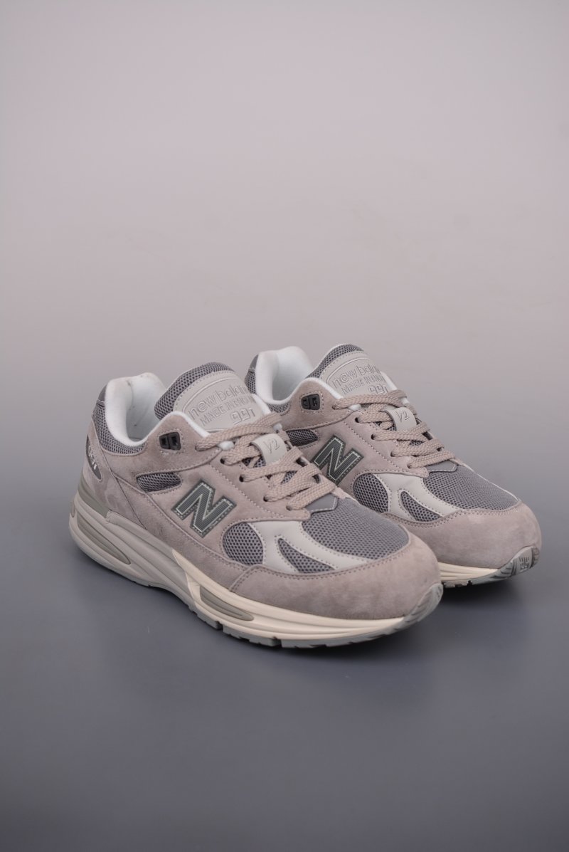 New Balance 991 V2