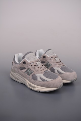 New Balance 991 V2