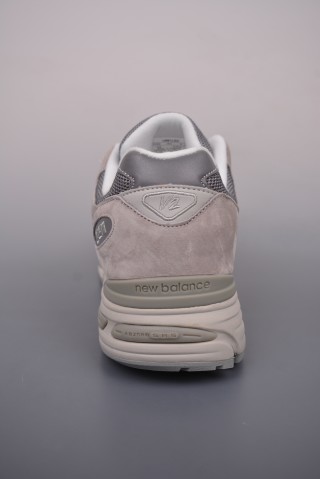 New Balance 991 V2 view 4