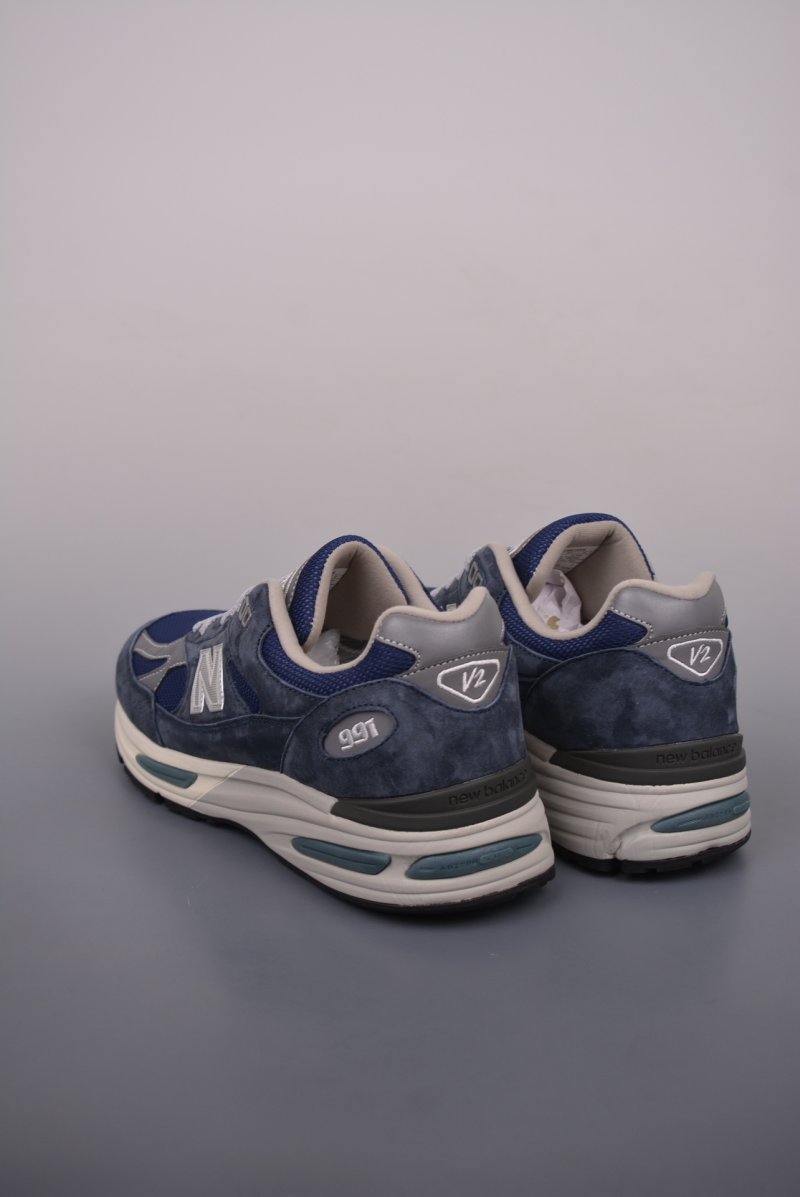 New Balance 991 V2 view