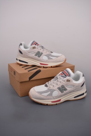 New Balance 991 V2 view 5